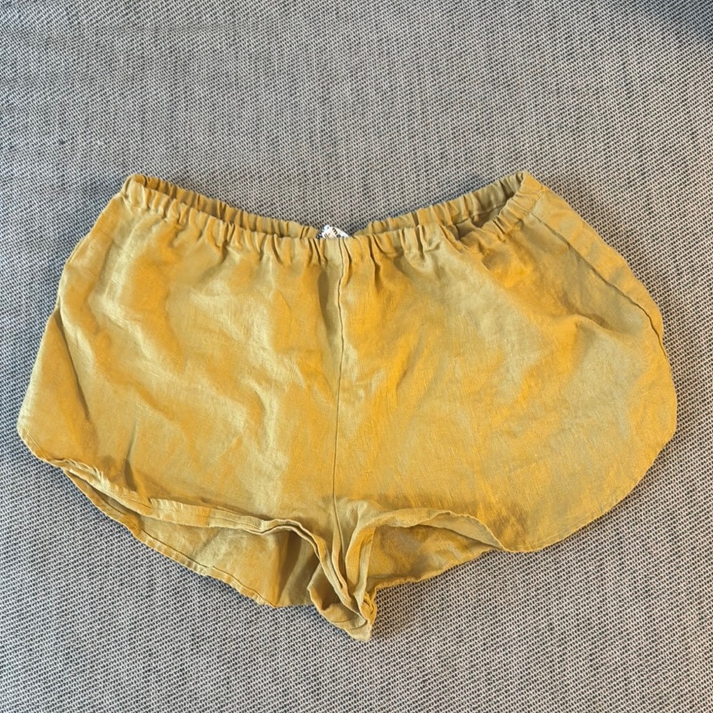 Reformation Yellow 100% Linen Elastic Waist Shorts Size L | Summer |